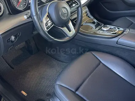 Mercedes-Benz E 200 2018 года за 19 900 000 тг. в Алматы – фото 24