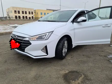 Hyundai Elantra 2019 года за 8 700 000 тг. в Атырау