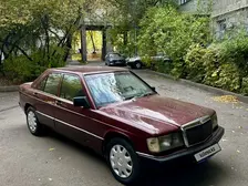 Mercedes-Benz 190