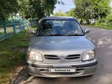 Nissan March, 2001