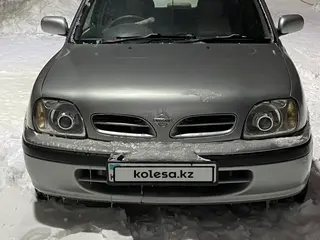 Nissan March, 2001
