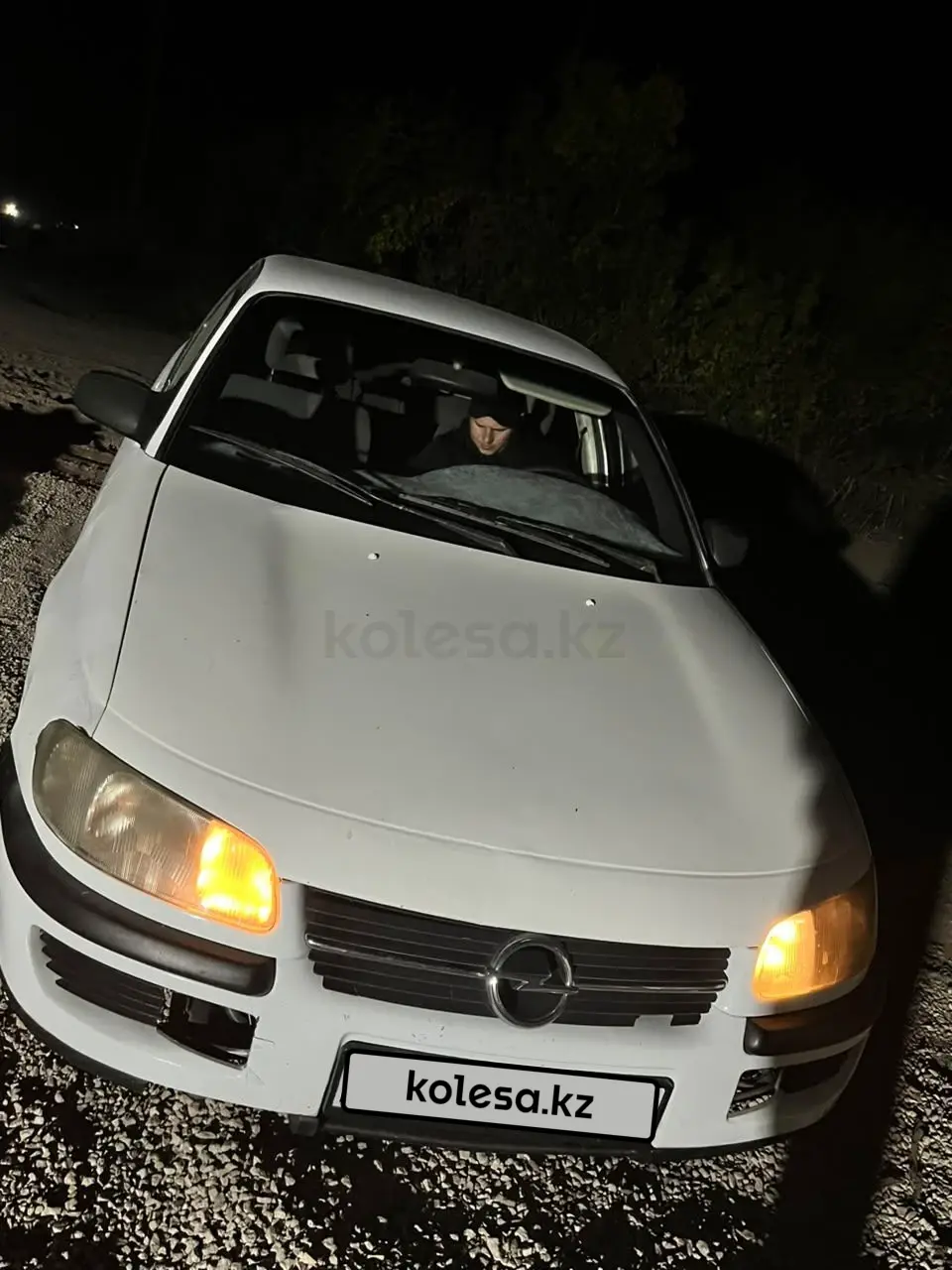 Opel Omega, 1995