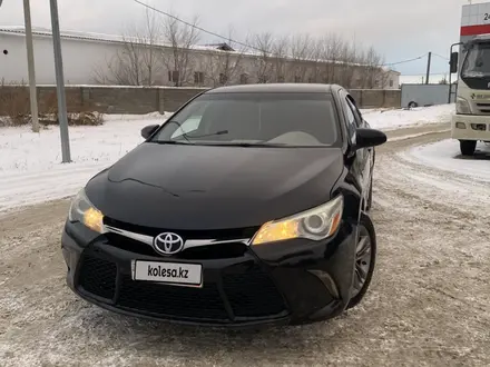 Toyota Camry 2015 года за 5 500 000 тг. в Актобе – фото 4