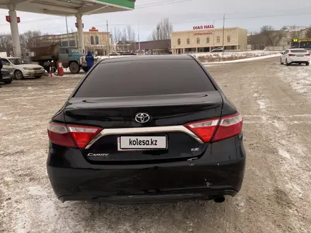 Toyota Camry 2015 года за 5 500 000 тг. в Актобе – фото 14