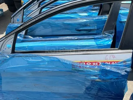 Дверь оригинал hyunai kia за 90 000 тг. в Астана
