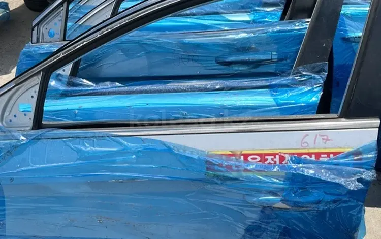 Дверь оригинал hyunai kia за 90 000 тг. в Астана