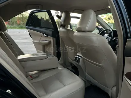 Toyota Camry 2013 года за 8 950 000 тг. в Алматы – фото 15