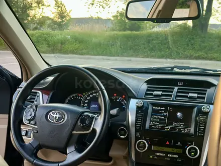 Toyota Camry 2013 года за 8 950 000 тг. в Алматы – фото 22