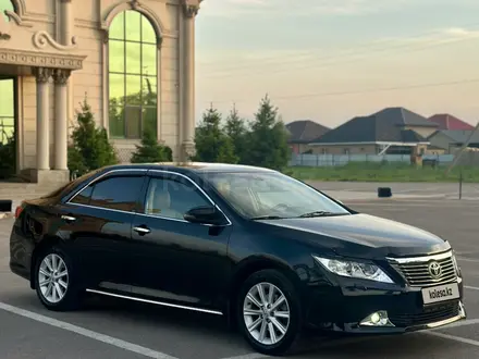 Toyota Camry 2013 года за 8 950 000 тг. в Алматы – фото 30