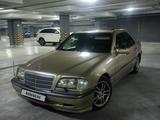 Mercedes-Benz C 350 1997 годаүшін3 500 000 тг. в Алматы – фото 2