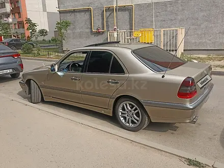 Mercedes-Benz C 320 1997 года за 3 500 000 тг. в Алматы – фото 17