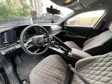 Hyundai Elantra 2024 года за 9 700 000 тг. в Атырау – фото 4