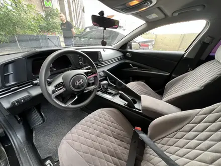 Hyundai Elantra 2024 года за 9 700 000 тг. в Атырау – фото 4
