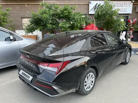 Hyundai Elantra 2024 года за 9 700 000 тг. в Атырау – фото 2