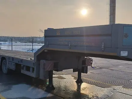 Heavy Truck  6-осный низкорамный трал 2023 года за 19 700 000 тг. в Алматы