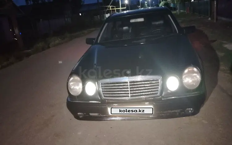 Mercedes-Benz E 240 1998 годаfor3 000 000 тг. в Актобе