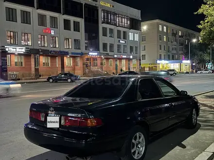 Toyota Camry 2000 года за 2 800 000 тг. в Павлодар – фото 4
