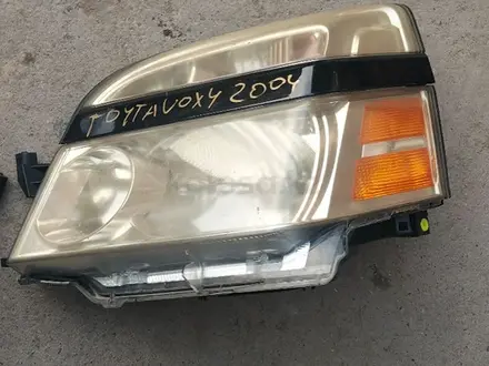 Toyota voxy Оптика за 80 000 тг. в Шымкент – фото 2