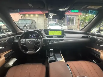 Lexus ES 350 2018 года за 28 000 000 тг. в Алматы – фото 7