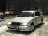 Mercedes-Benz C 240 1999 годаfor1 200 000 тг. в Астана