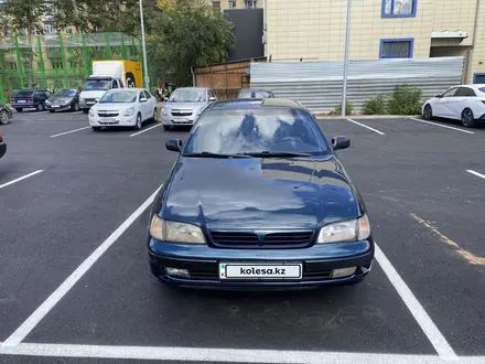 Toyota Carina E 1994 года за 2 000 000 тг. в Астана – фото 2