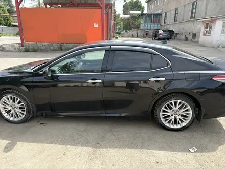 Toyota Camry 2019 года за 15 200 000 тг. в Алматы – фото 9