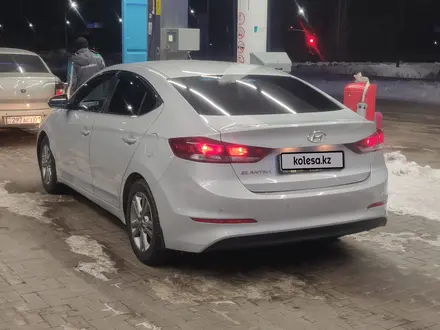 Hyundai Elantra 2018 года за 7 200 000 тг. в Астана