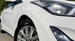 Hyundai Elantra 2015 года за 5 900 000 тг. в Алматы – фото 2