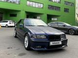 BMW 320 1994 годаfor2 300 000 тг. в Алматы