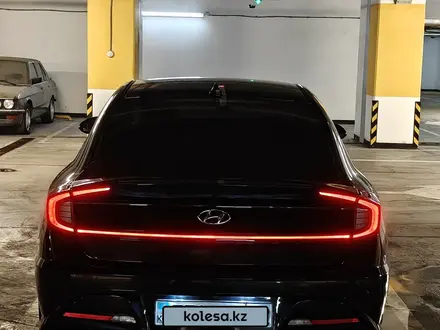 Hyundai Sonata 2021 года за 11 700 000 тг. в Алматы – фото 5