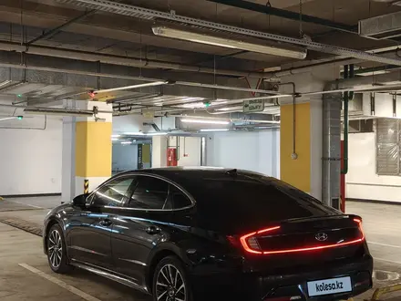 Hyundai Sonata 2021 года за 11 700 000 тг. в Алматы – фото 7