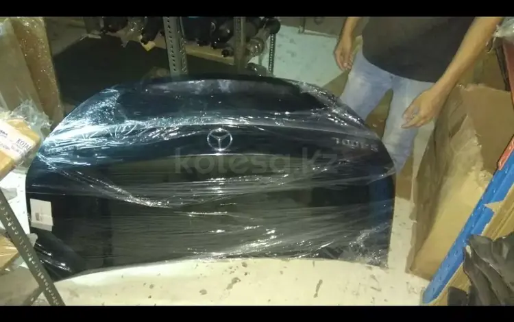 Крышка багажника без обшивкиүшін170 000 тг. в Алматы