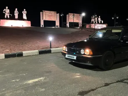 BMW 525 1991 года за 1 500 000 тг. в Шардара – фото 4