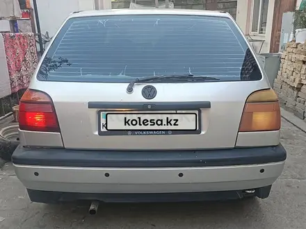 Volkswagen Golf 1994 года за 950 000 тг. в Алматы – фото 2
