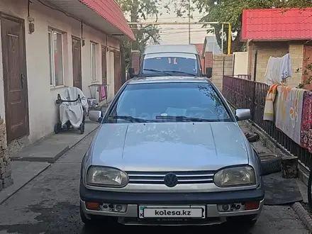 Volkswagen Golf 1994 года за 950 000 тг. в Алматы – фото 3