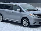 Toyota Sienna 2015 года за 14 200 000 тг. в Актобе