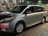 Toyota Sienna 2015 года за 13 500 000 тг. в Актобе