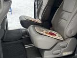 Toyota Sienna 2015 года за 14 200 000 тг. в Актобе – фото 4