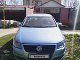 Volkswagen Passat 2005 года за 2 500 000 тг. в Алматы