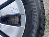 Привозные Диски Тойота Альфард R17 с зимней резиной Bridgestone 225/65/R17 за 200 000 тг. в Алматы – фото 2