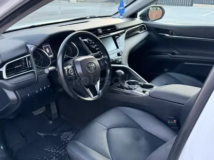 Toyota Camry 2021 года за 13 500 000 тг. в Караганда – фото 13