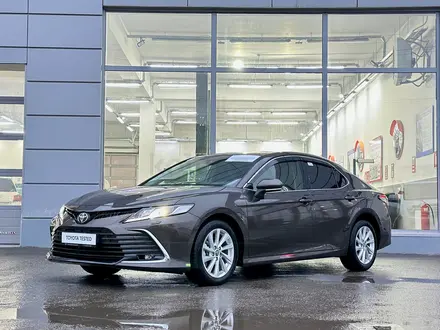 Toyota Camry 2023 года за 17 300 000 тг. в Шымкент