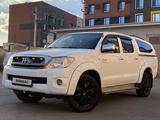 Toyota Hilux 2011 года за 12 000 000 тг. в Актобе