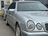 Mercedes-Benz E 320 1998 годаүшін3 300 000 тг. в Астана
