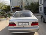 Mercedes-Benz E 320 2001 года за 4 600 000 тг. в Жанаозен – фото 3