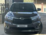 Toyota Highlander 2014 годаfor16 000 000 тг. в Сарыагаш