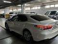 Toyota Camry 2021 года за 12 200 000 тг. в Астана – фото 2