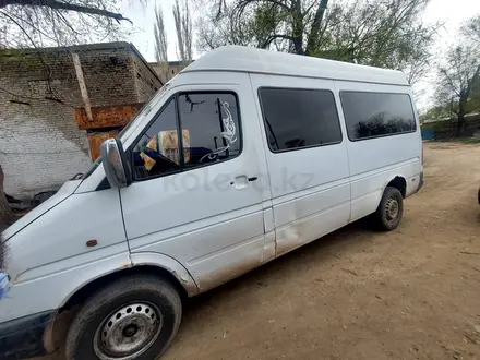 Mercedes-Benz Sprinter 1995 года за 2 650 000 тг. в Шу – фото 6