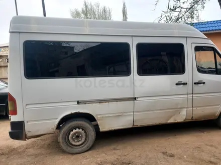 Mercedes-Benz Sprinter 1995 года за 2 650 000 тг. в Шу – фото 9