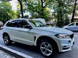 BMW X5 2017 года за 21 000 000 тг. в Алматы – фото 2